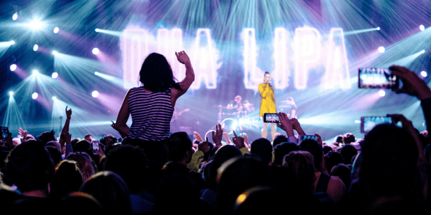 Pros and cons of livestreaming videos Pros and cons of livestreaming videos